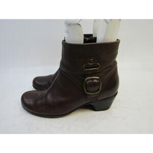 Clarks Womens Size 6 M Brown Leather Zip Buckle Fashion Ankle Boots Booties
